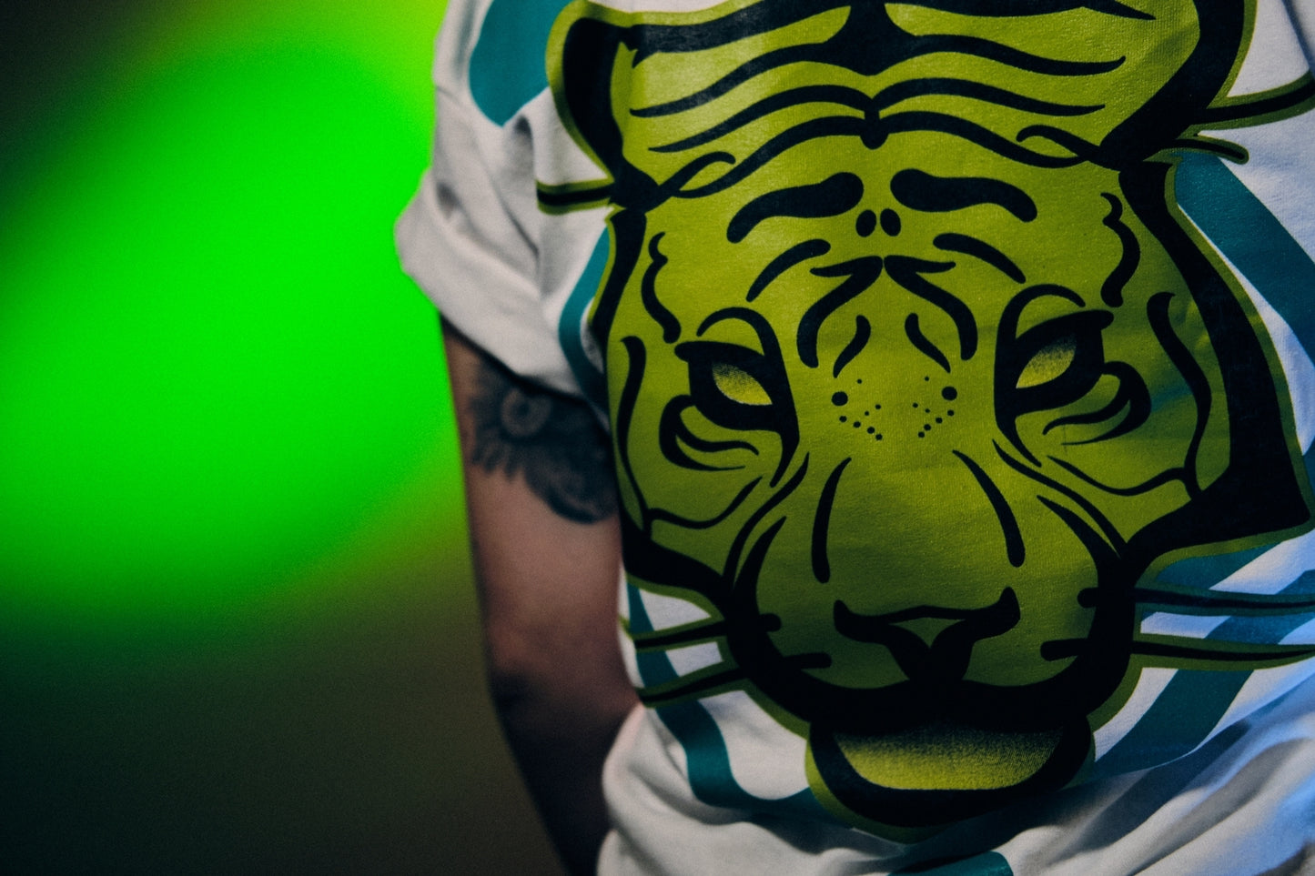 Tipo Tattooer - Polera Hombre